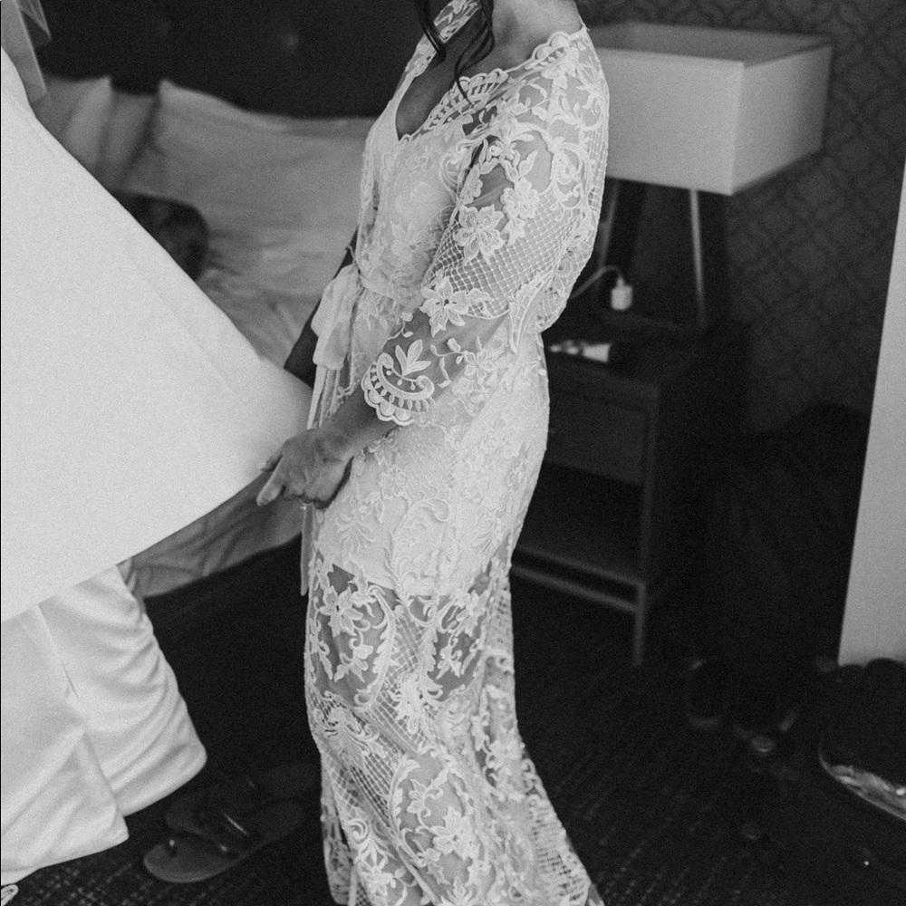 Lace robe and slip